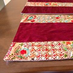 Kantha Paisley Shimmer - Table Runner with 2 Mats