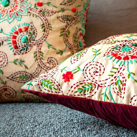 Kantha: Paisley